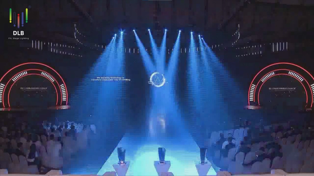 100 Sets of Dynamic Bar Smart Lights Illuminate Audi Dual Cup Opening Ceremony-04 - FENG-YI