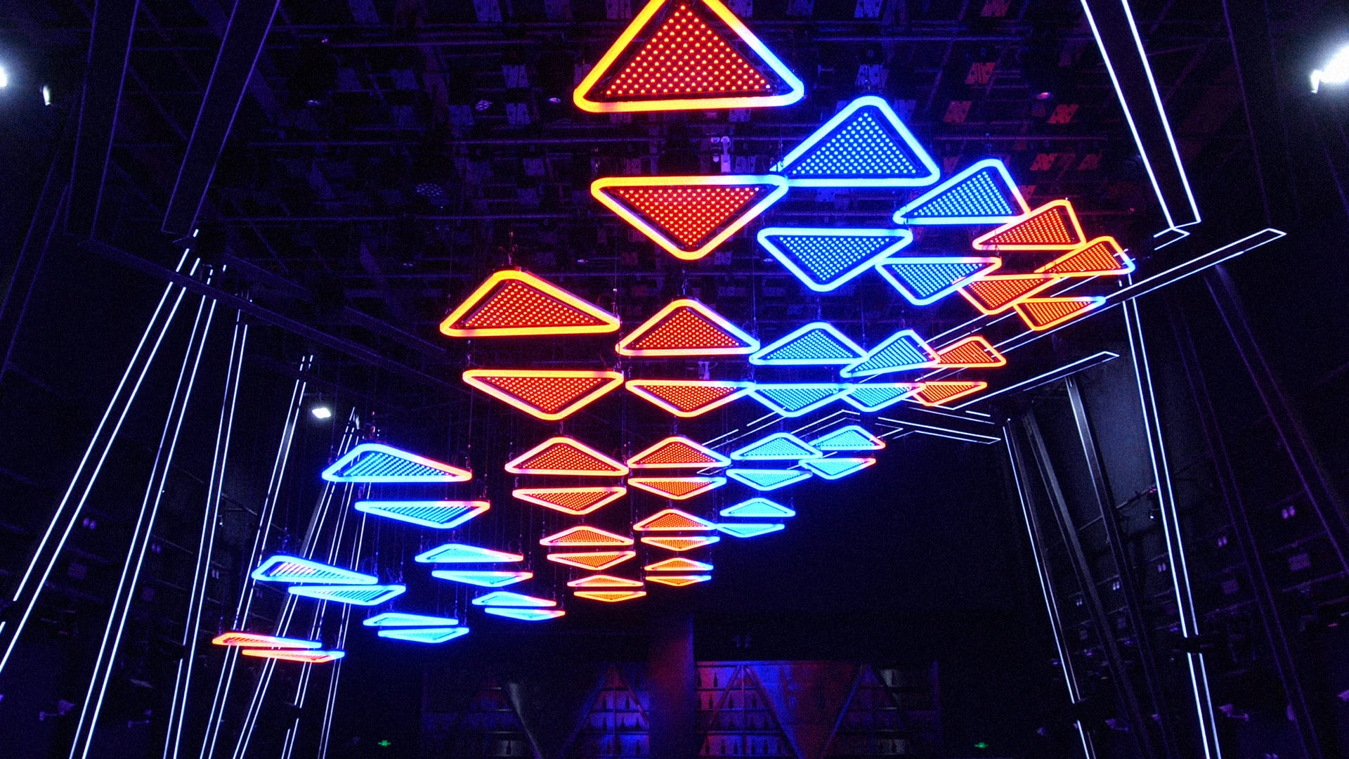 Nightclubs & Bars - FENG-YI