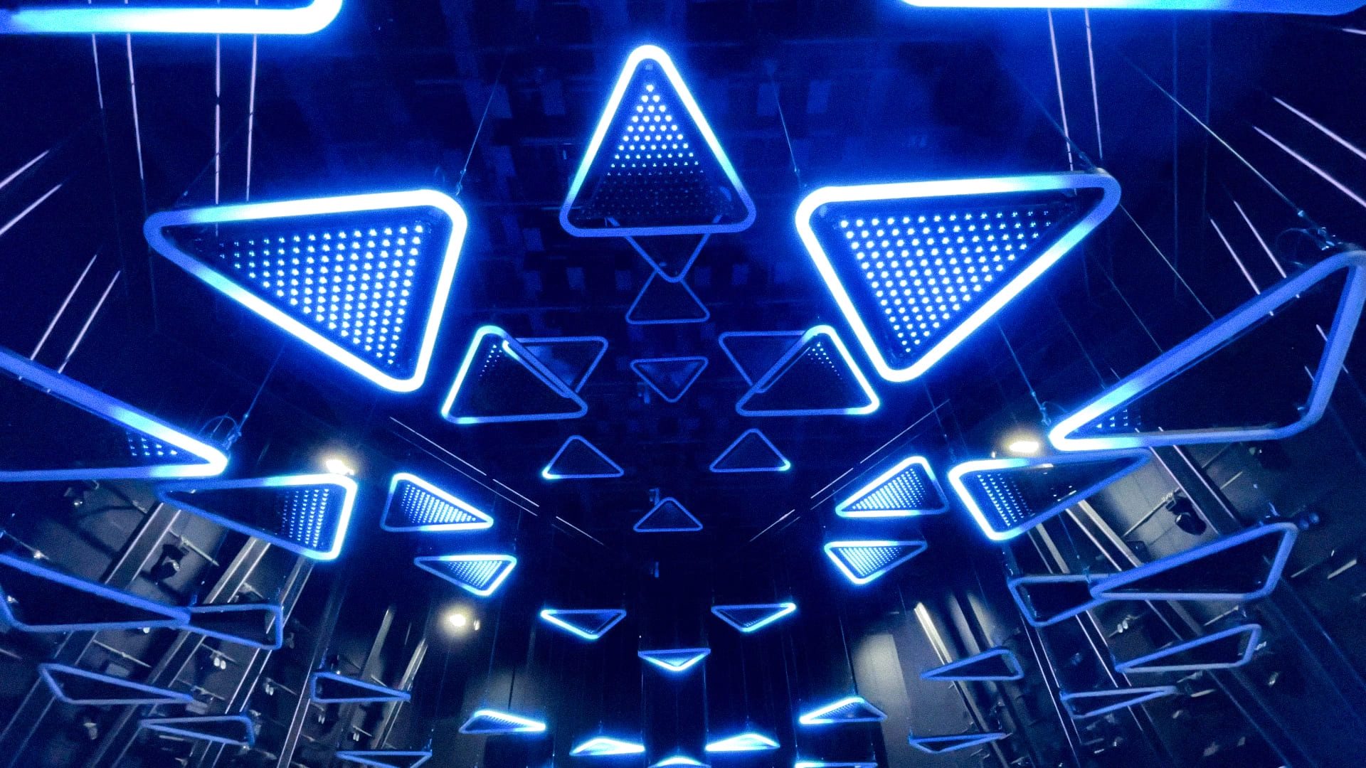 Large - Scale Events - FENG-YI