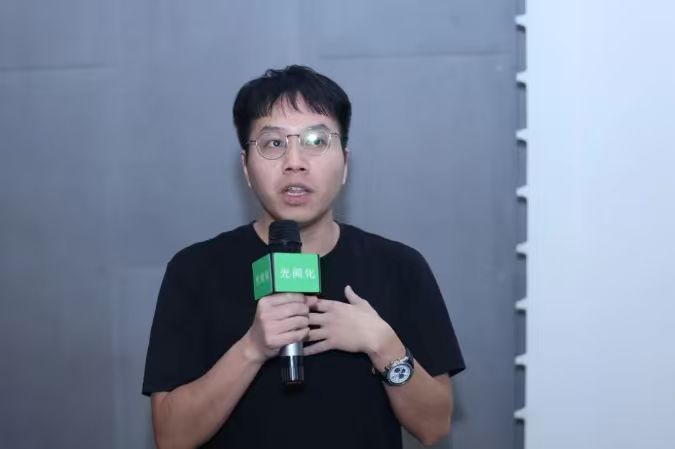 5ece7e8103f33a85749d736273d0b697