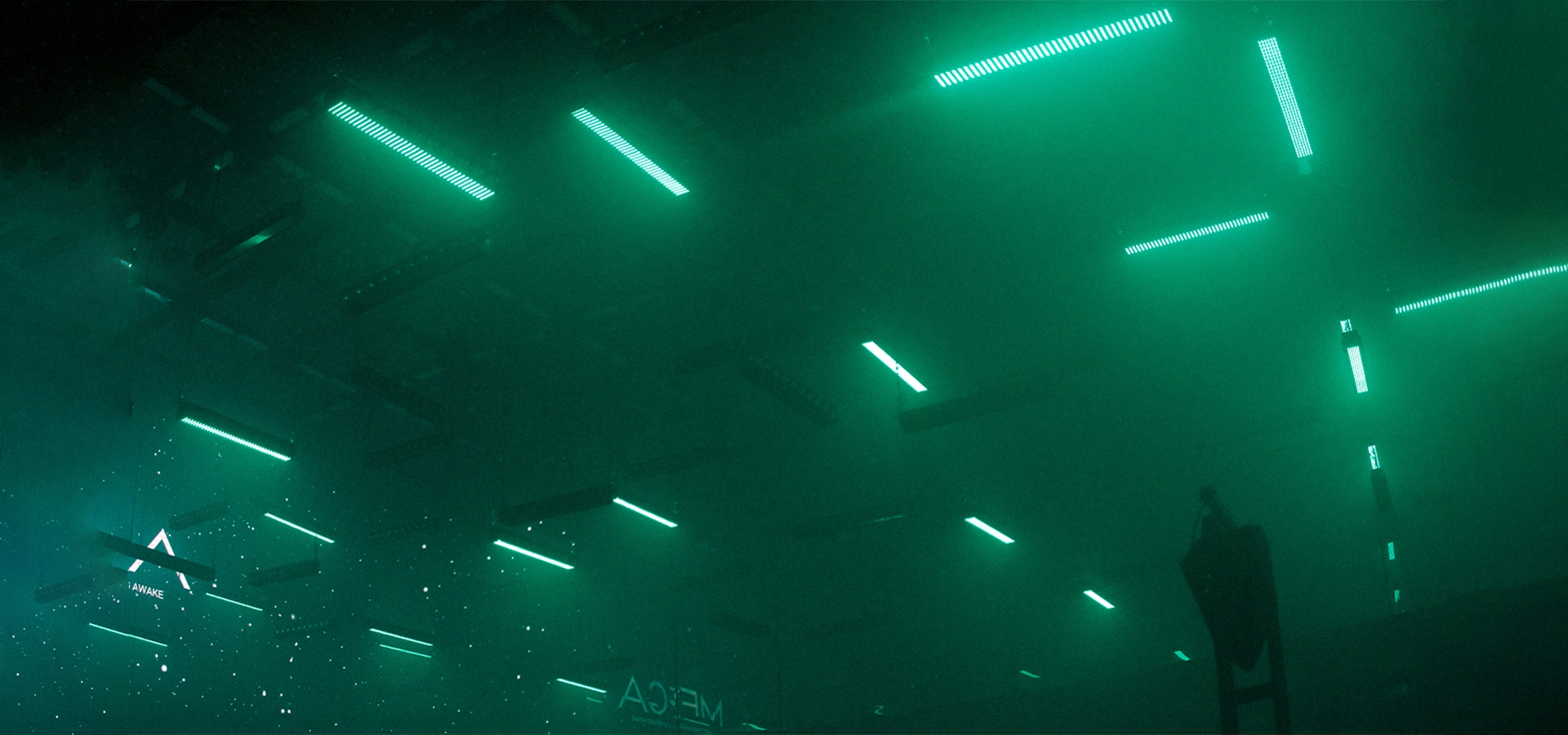 79 SETS KINETIC Matrix Strobe USED IN MEGA Club, Guangzhou, China - FENG-YI