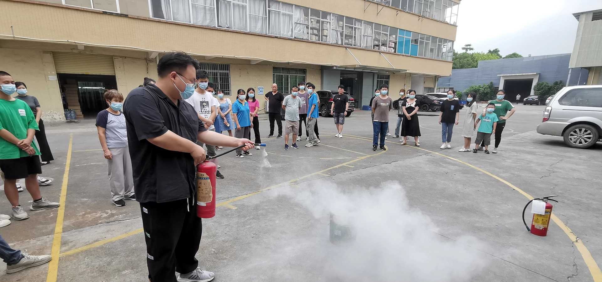 A fire drill about life safety - FENG-YI