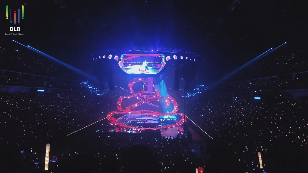 China-Silence Wang Live in Guangzhou-Dynamic pixel line-02 - FENG-YI