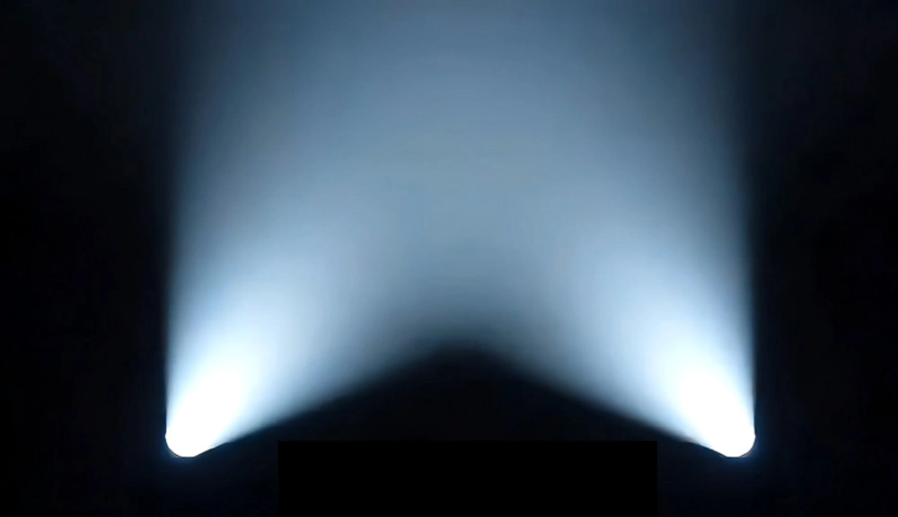 إضاءة الحفل على المسرح - فينج يي