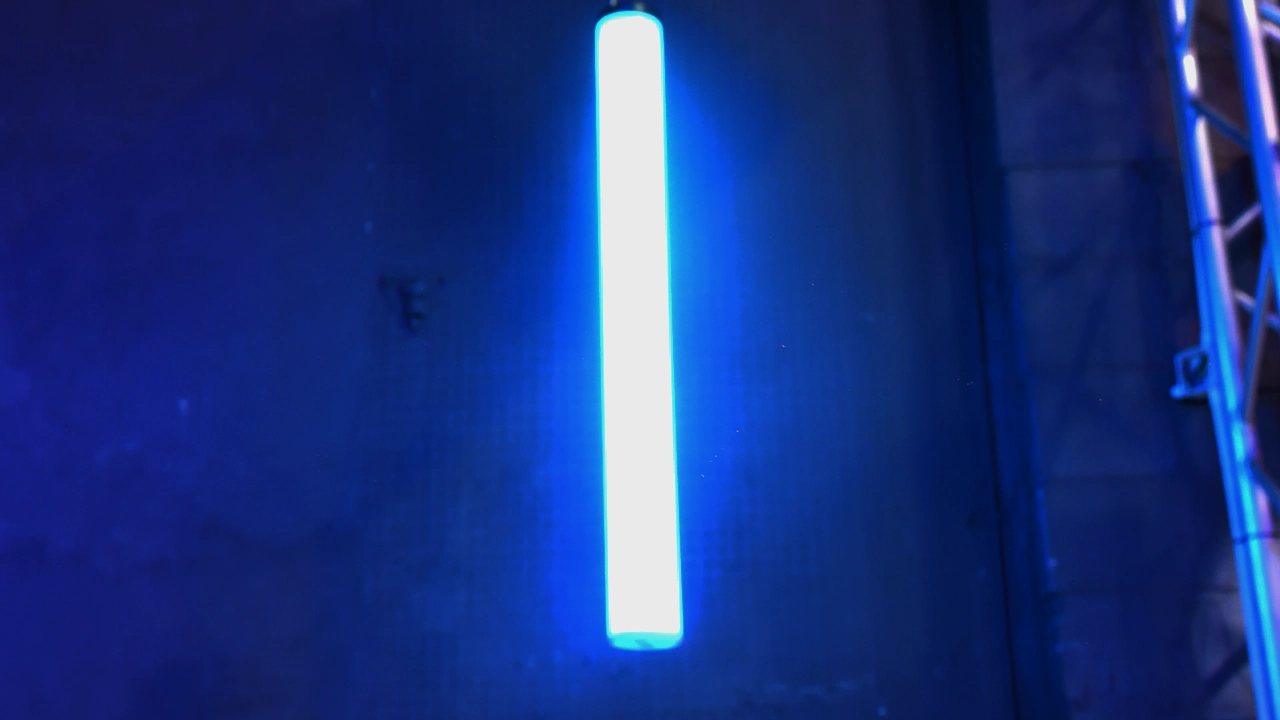 Tube lumineux cinétique blanc laiteux (1) - FENG-YI