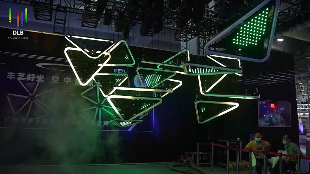A luminária cinética DLB da Fengyi impressiona na principal feira de iluminação da Ásia, a Lighting Expo-01.