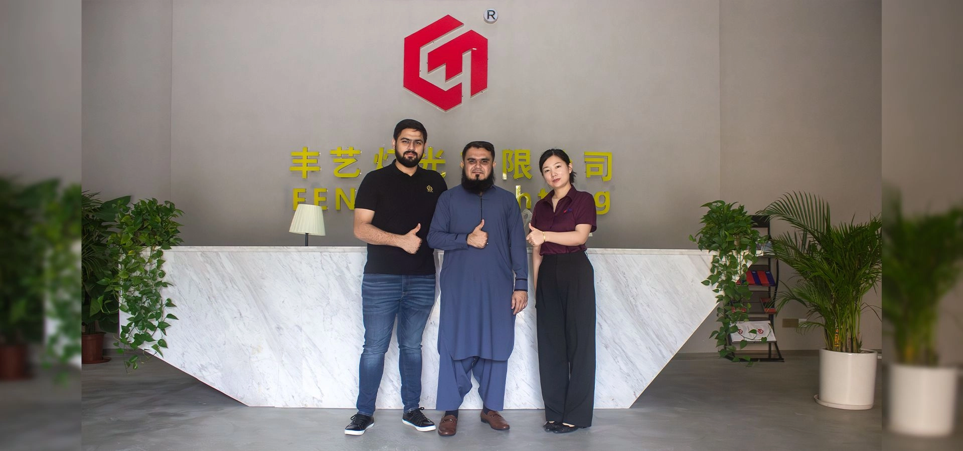 Foreign customer visit Feng-Yi company - FENG-YI