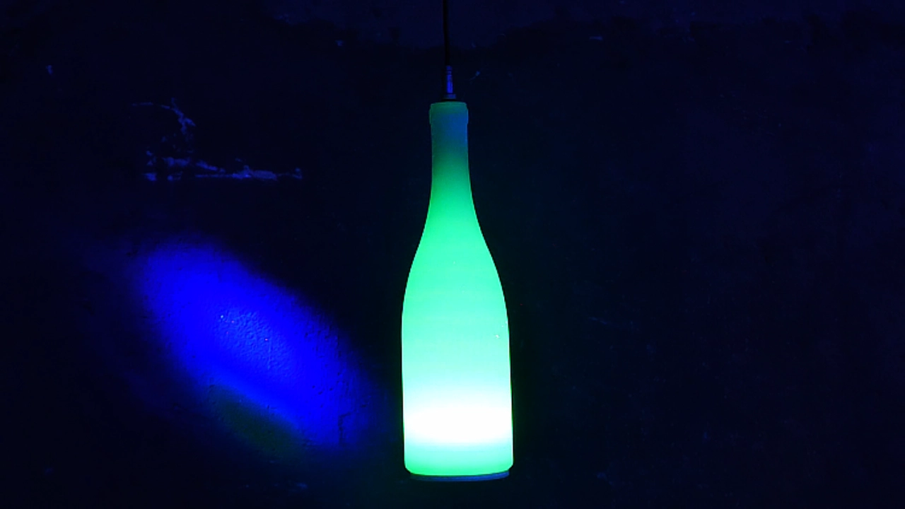 مصباح على شكل زجاجة حركية (3) - FENG-YI