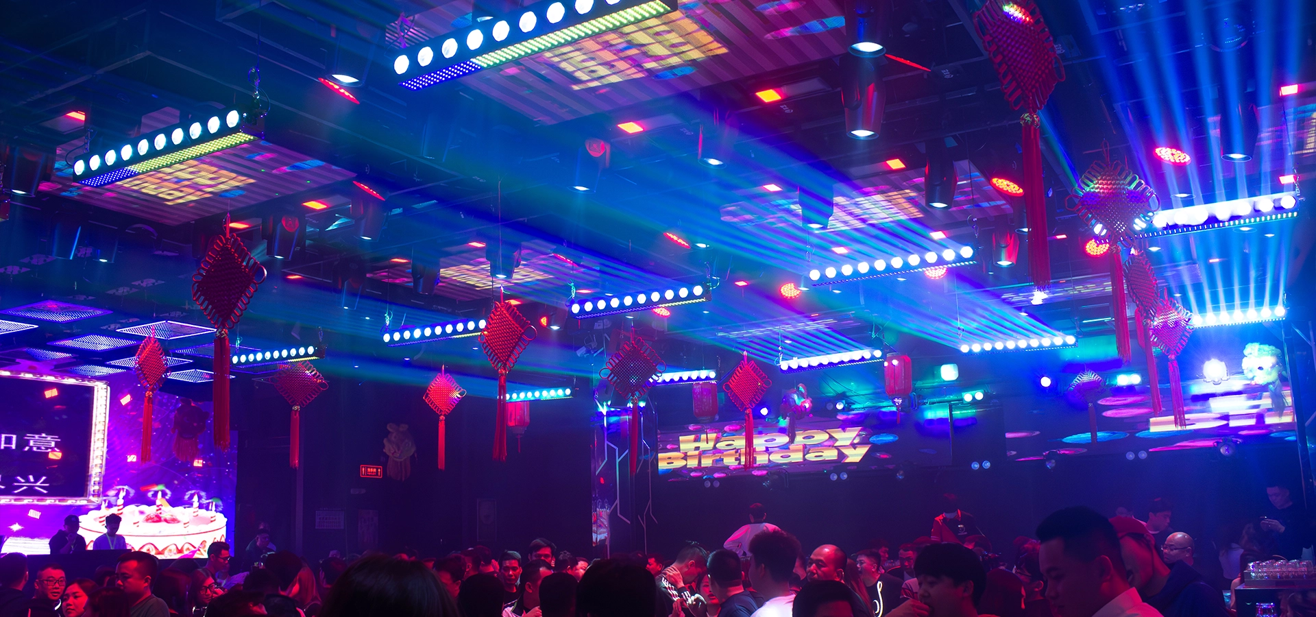 Unique Kinetic strobe bar and Kinetic square beam panel provide customers with an unparalleled ambience experience - FENG-YI