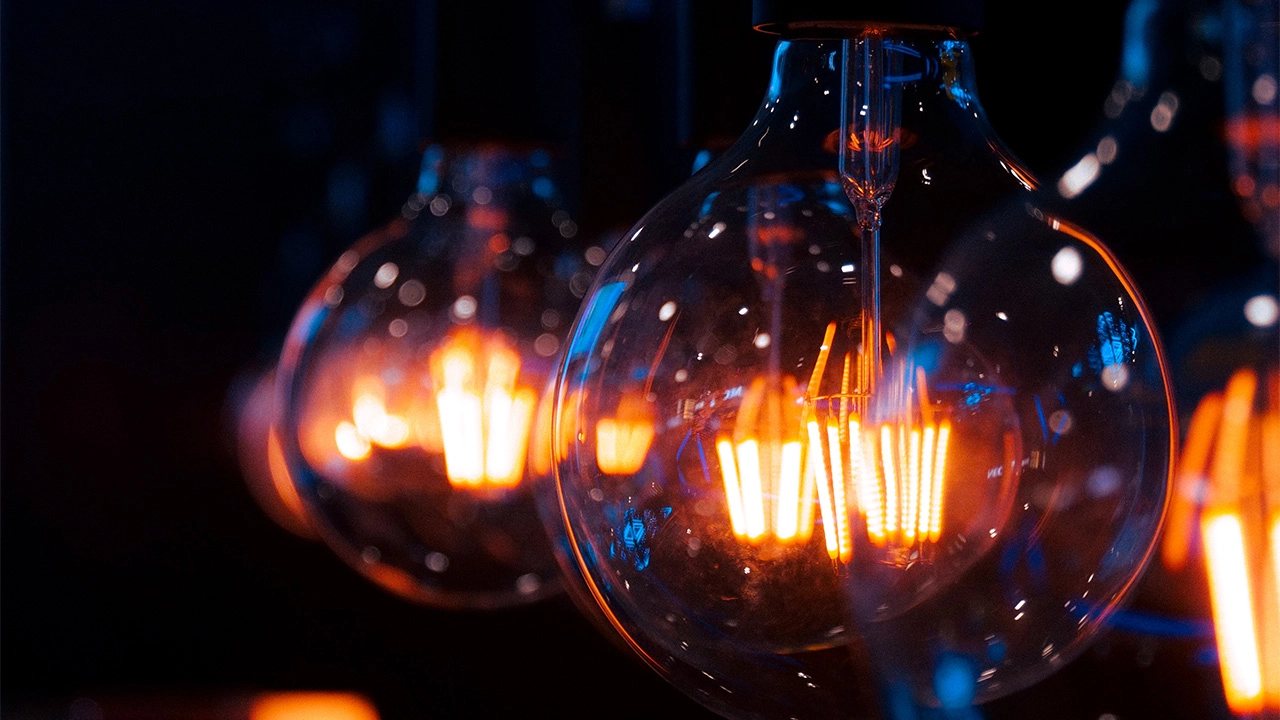 vintage-bulb1 - FENG-YI