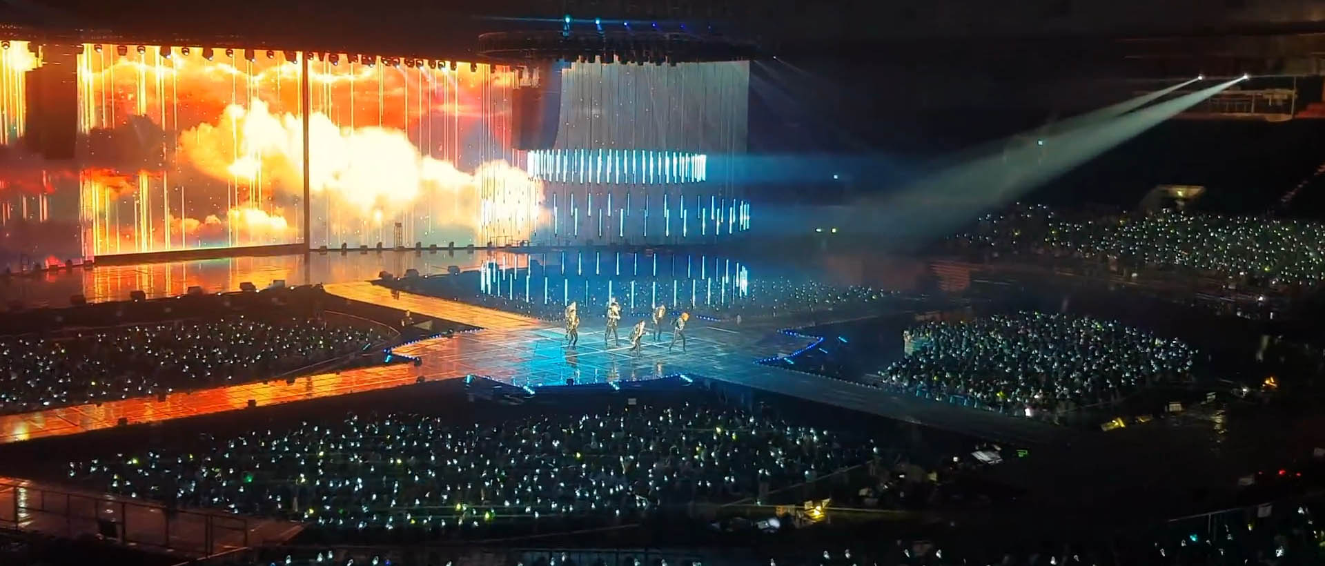 GOT7 2019 WORLD TOUR 'KEEP SPINNING' SPOT in Seoul,Korea (2)