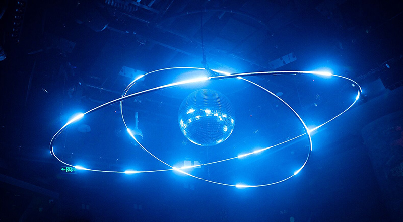 FYL Kinetic Orbit Circle-ը նախատեսված է գիշերային ակումբների համար